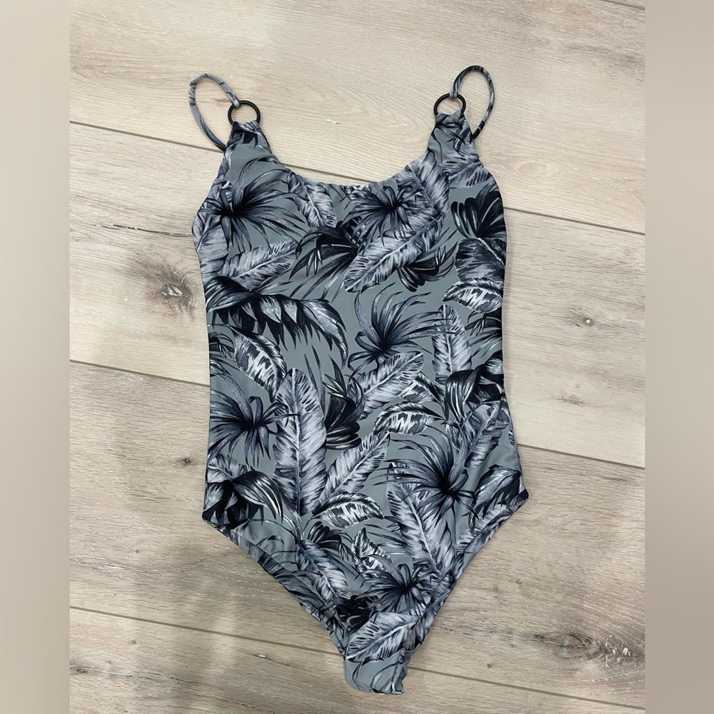 Mikoh One Piece
